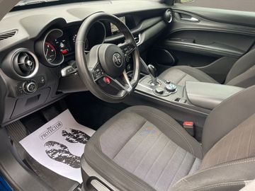 Alfa-Romeo Stelvio - 9