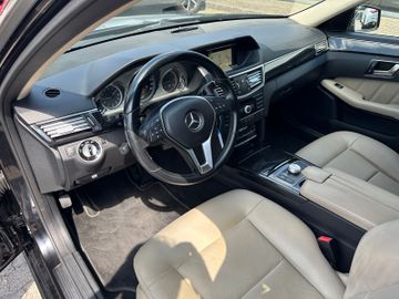 Mercedes E 220 - 7