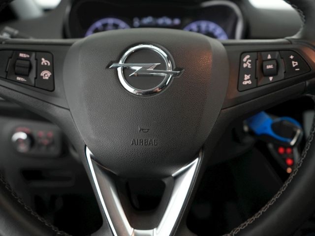 Corsa E ACTIVE+SITZHEIZUNG+LENKRADHEIZUNG+PARKPI