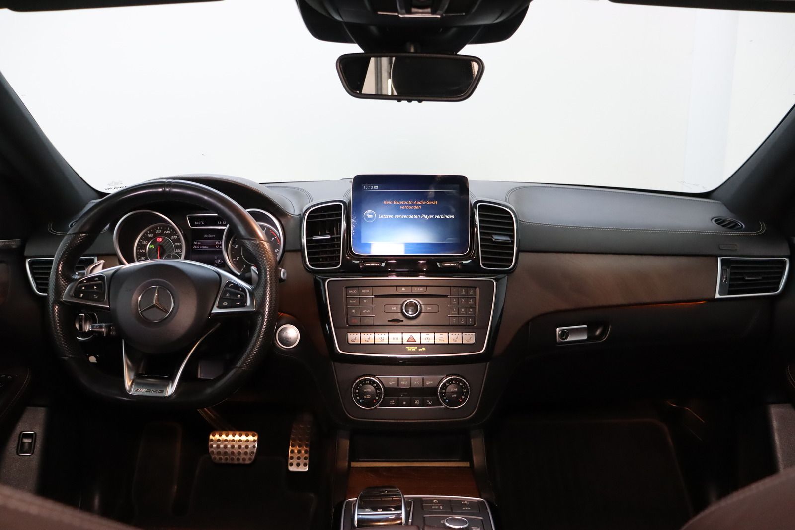 Fahrzeugabbildung Mercedes-Benz GLE 63 AMG * Fond * Offroad * DIS+ * LED HU 03.2