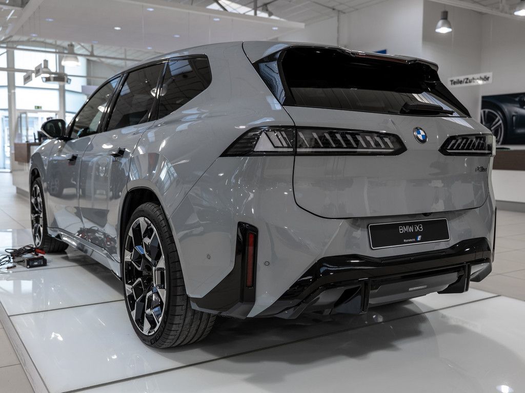 BMW iX3 - Bild 7