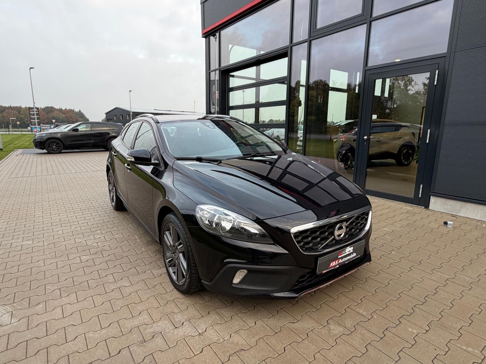 Volvo V40 Cross Country Kinetic*AUTOM*PANO*PDC*
