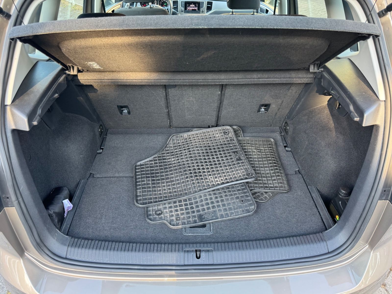 Fahrzeugabbildung Volkswagen Golf Sportsvan VII Comfortline BMT/Start-Stopp
