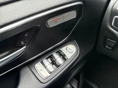 Fahrzeugabbildung Mercedes-Benz V 220d EDITION lang Night-Paket el.Klappe 19"AMG