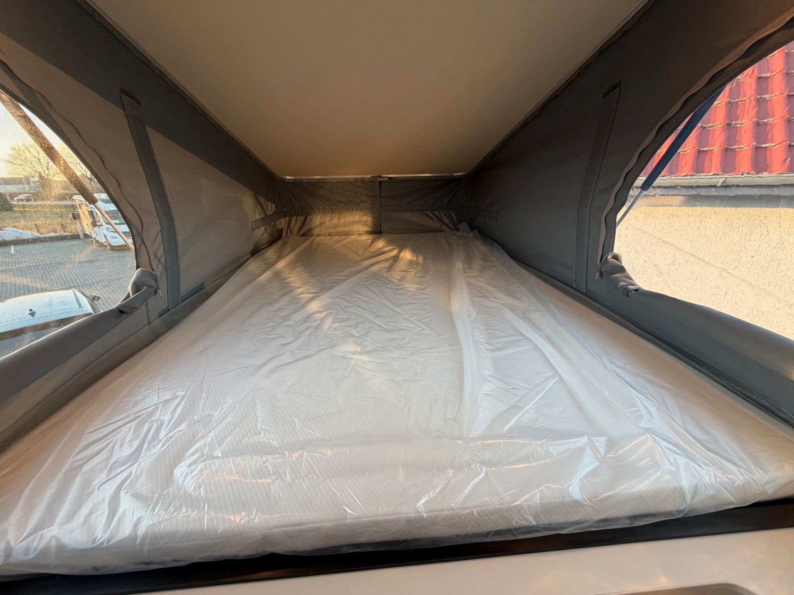 Fahrzeugabbildung Malibu Van Family 4 GT 640 RB Aufstelldach MJ26 lucca