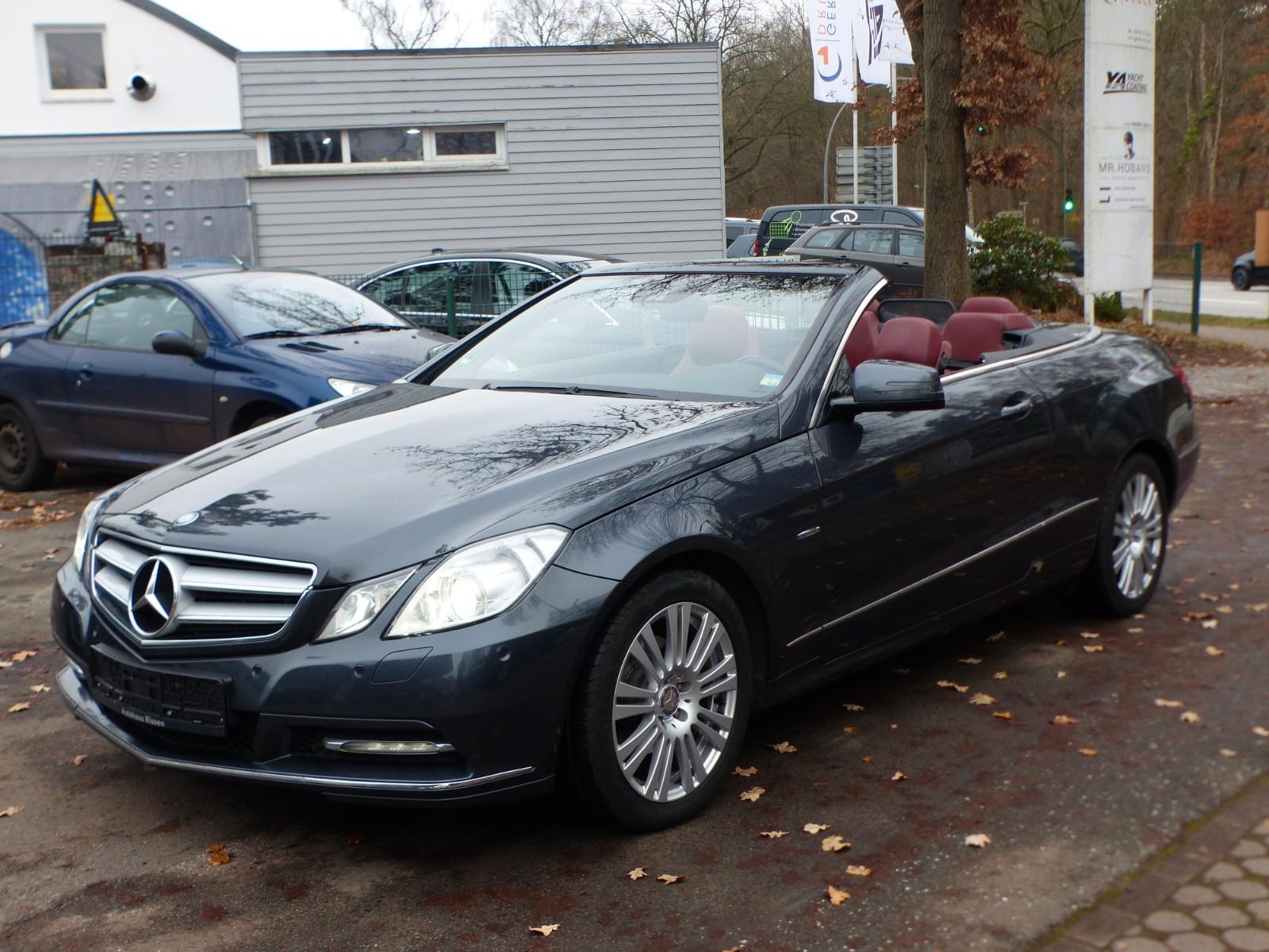 Mercedes-Benz E200 CGI Cabrio Xenon Navi Shz Airscarf H/K AHK