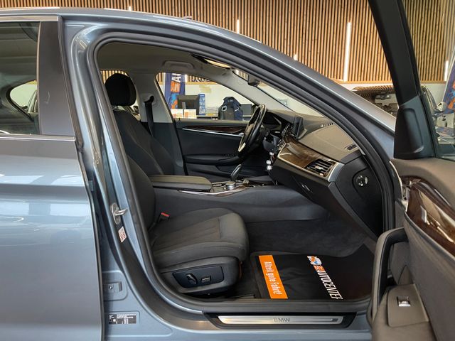 BMW 530 i xDrive *1.HAND*NAVI*TEMPO*SZHZ*AHK*PDC*
