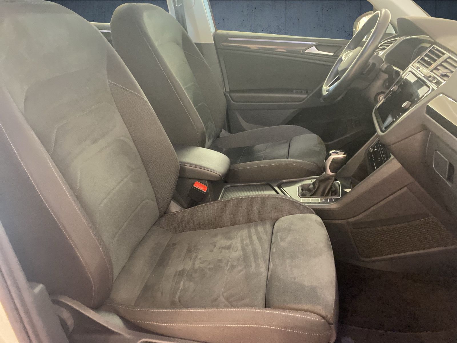 Volkswagen Tiguan Elegance eHybrid - DSG - eKLAPPE - APP - foto 17