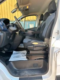 Opel Vivaro - 12