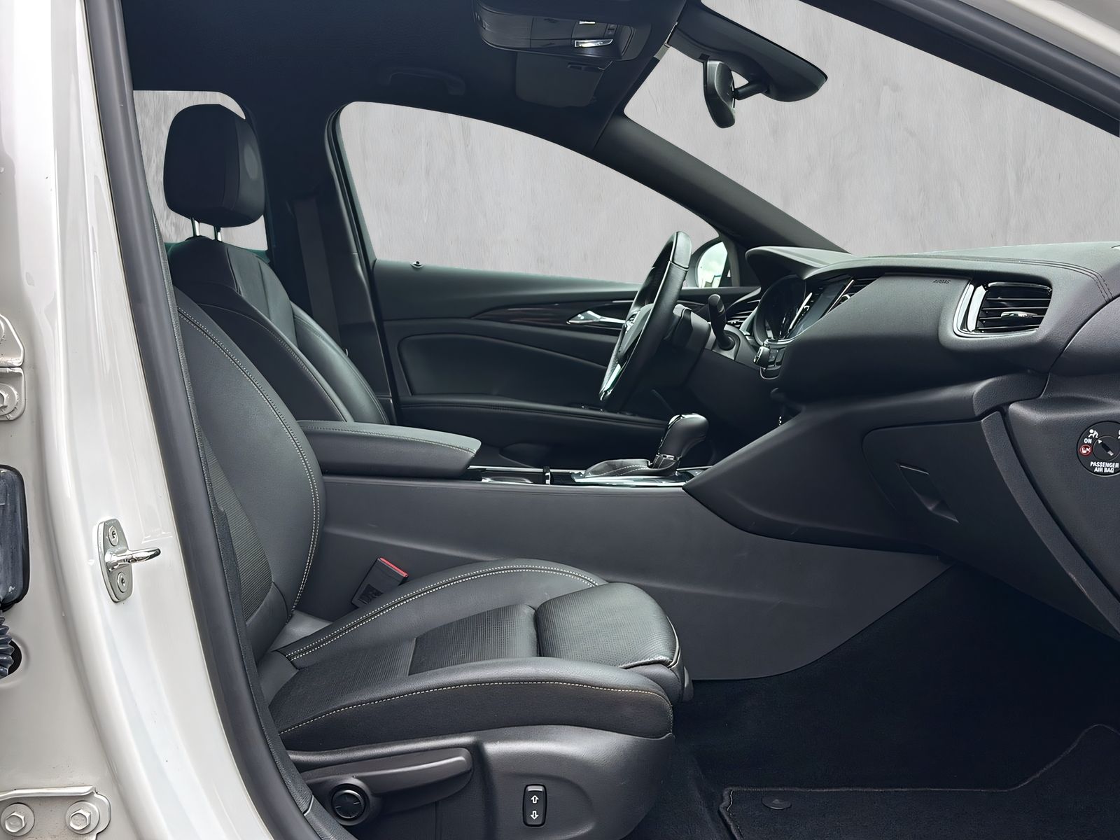 Fahrzeugabbildung Opel Insignia OPC LINE BLACK 360°INNOVATION BOSE STHZ