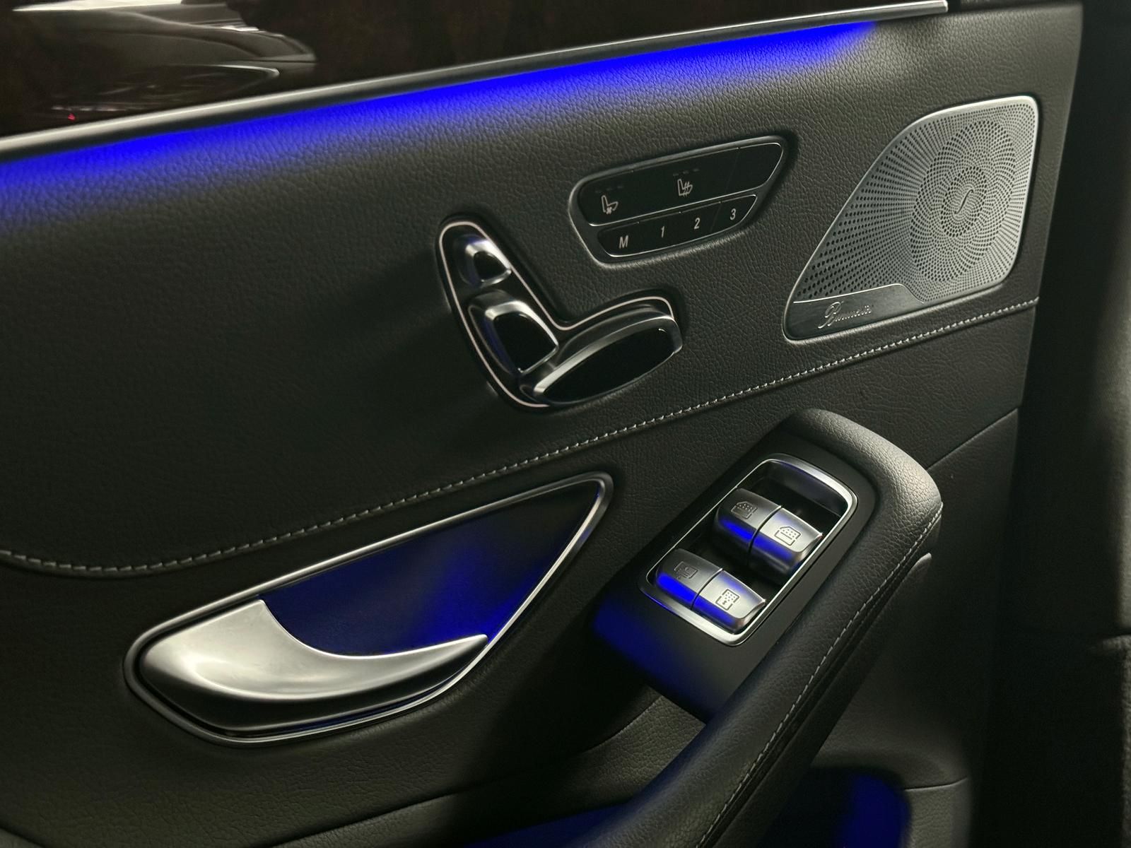 Fahrzeugabbildung Mercedes-Benz L 4MATIC/CHAUFFEUR/3xTV/BURM/PANO/DISTRO/HUD/360