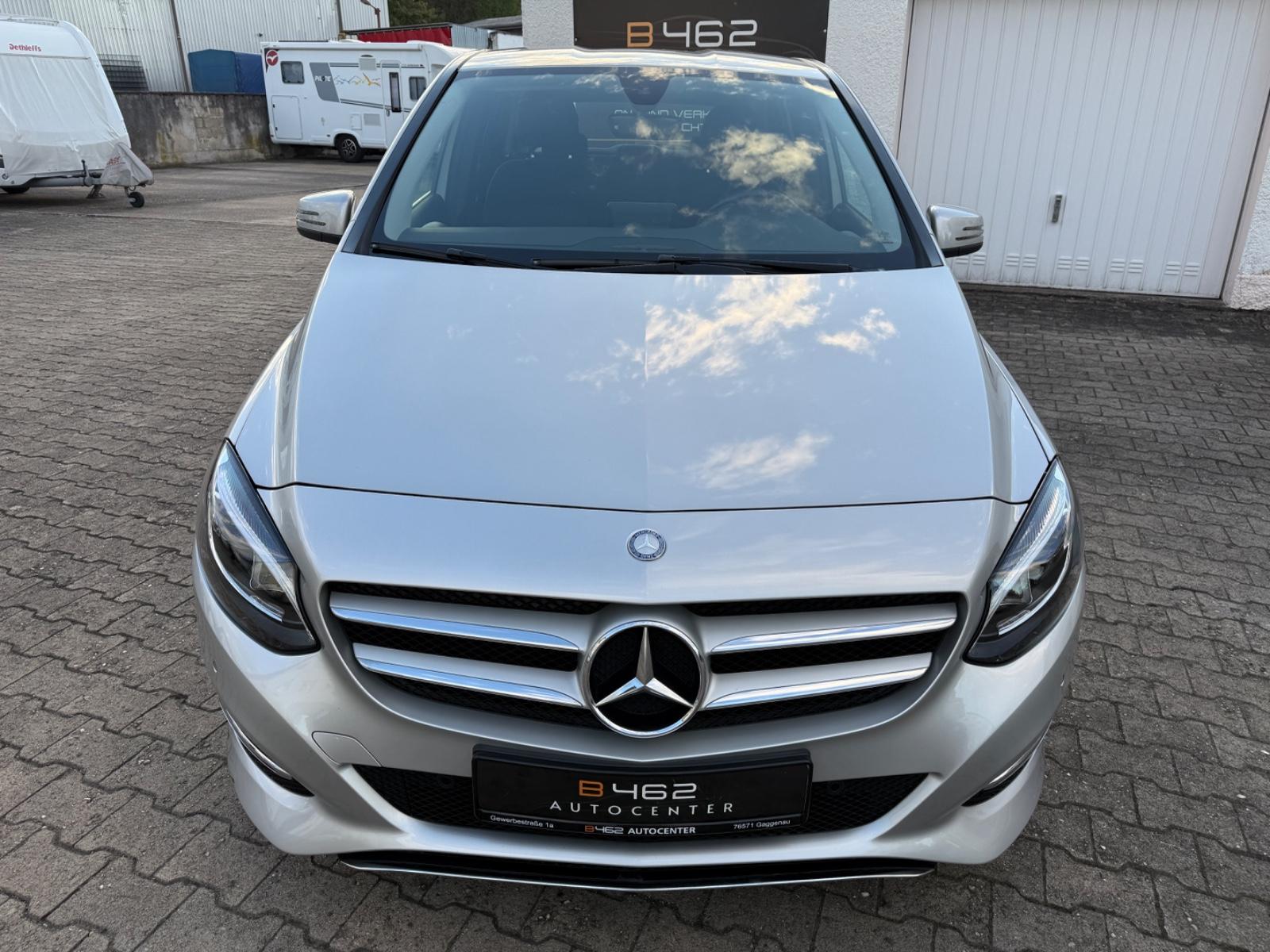 Mercedes-Benz B 180 BlueEfficiency Edition *82tkm* LED Shzg
