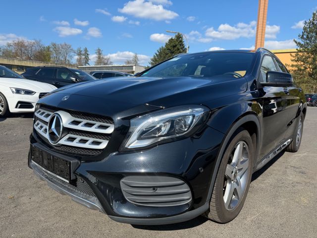 MERCEDES-BENZ GLA 200 AMG Navi LED Panorama AHK