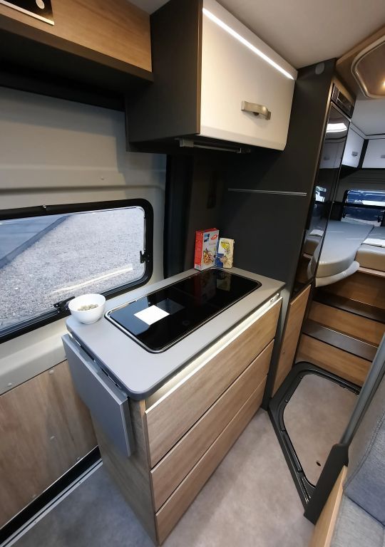 Fahrzeug Übersicht 14 Fahrzeugabbildung Dethleffs Globetrail 640 ER Advantage Solar/Sparen Sie 17.