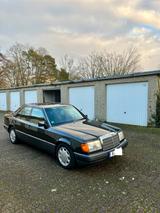 Mercedes-Benz W124 E220 H-Zulassung E-Klasse - Mercedes-Benz E 220: W124