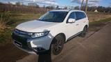 Mitsubishi Outlander 2016, Top Zustand - Mitsubishi Outlander Top mit Benzin-Antrieb