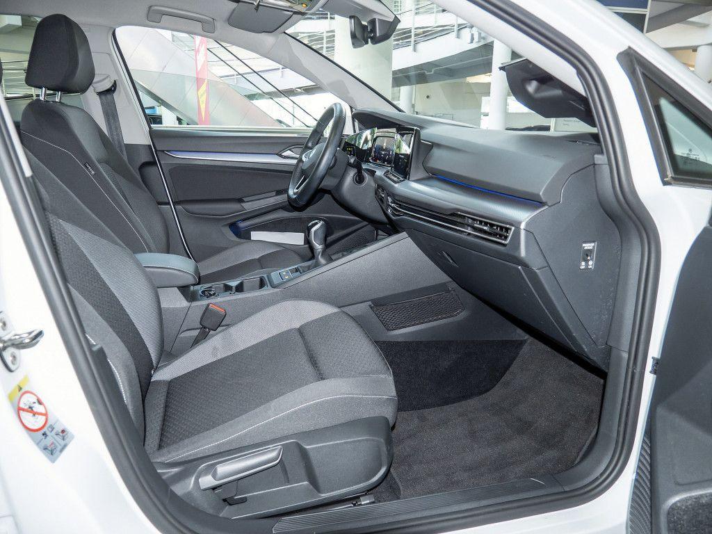 Volkswagen Golf VIII 1.5 TSI Active Navi Standhzg Kamera LE, миниатюра 3