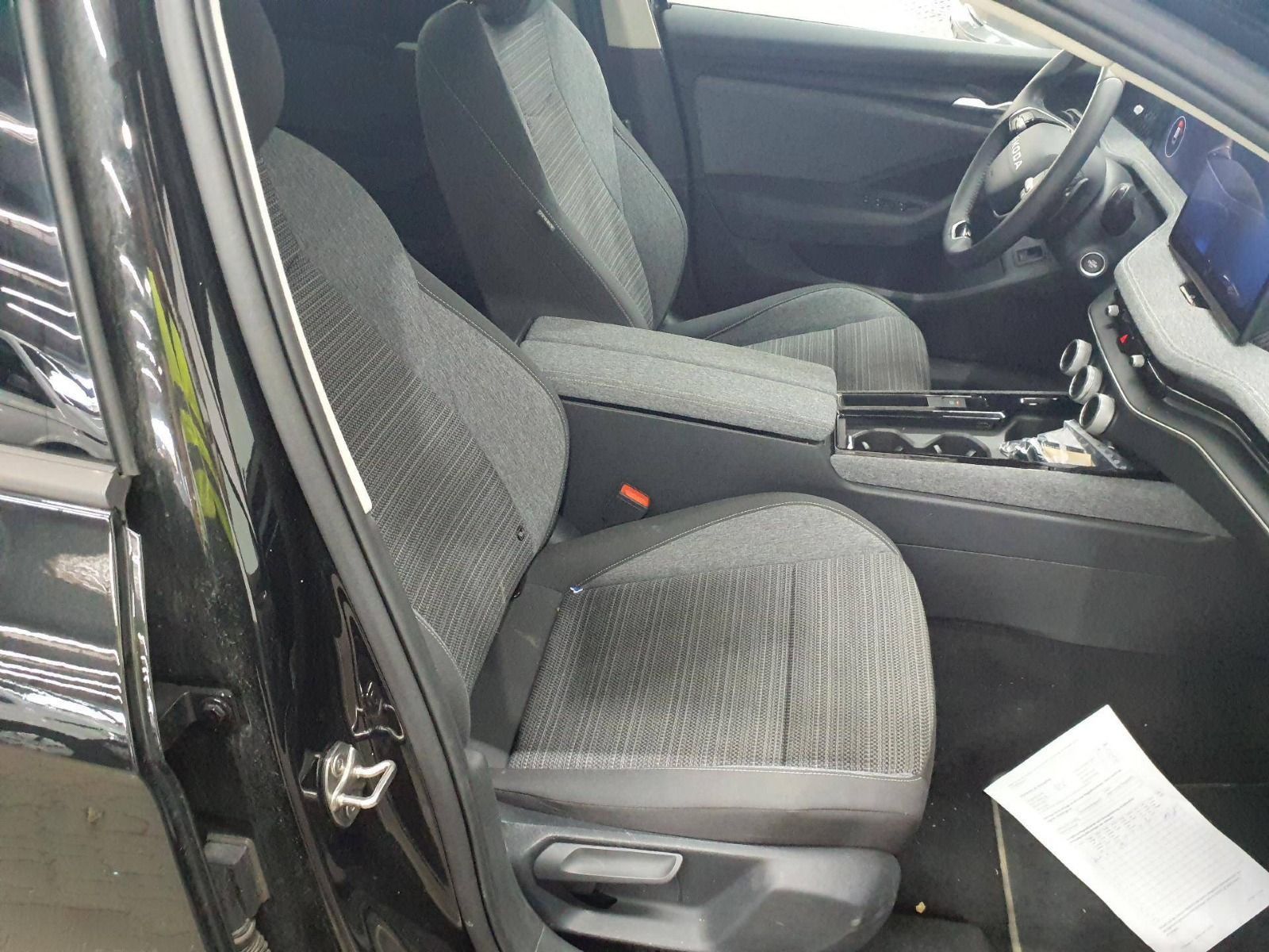 Skoda Superb - Bild 3