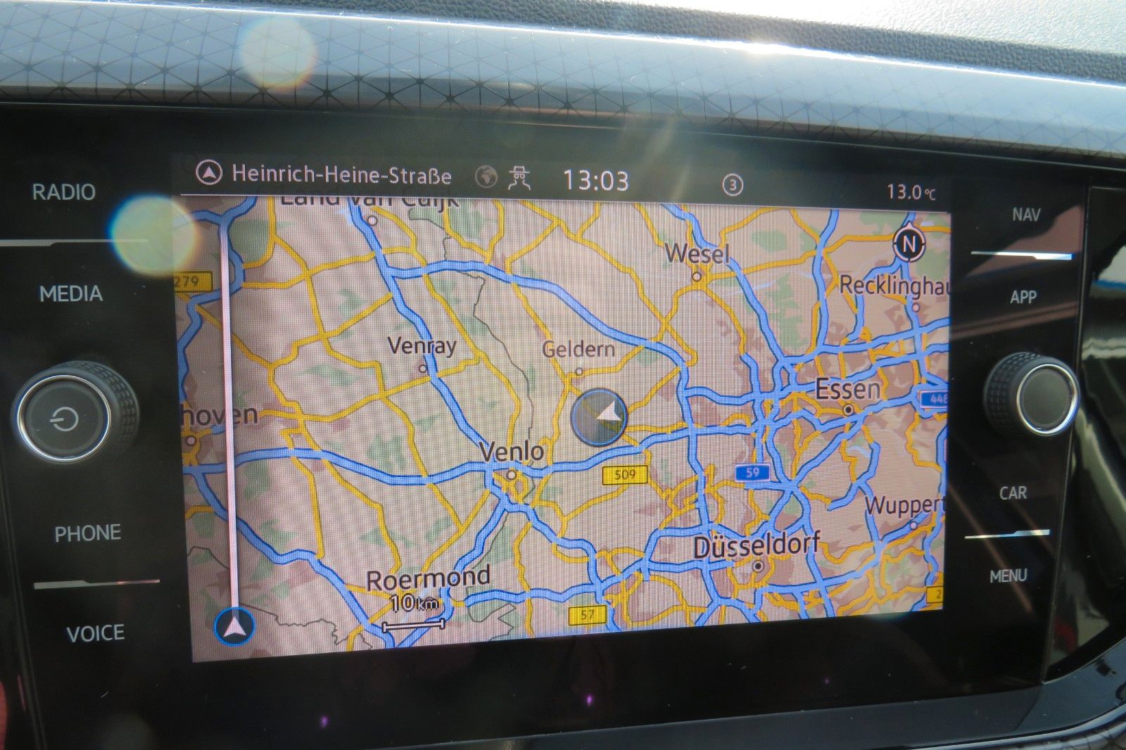 Fahrzeugabbildung Volkswagen T-Cross DSG Highline ACC NAVI KAMERA SITZH. 1Hd