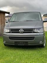 Volkswagen T5 Multivan mit komplett neuen Motor 