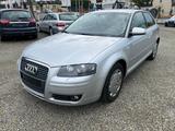 Audi A3 1.6 Ambition.Klimaautomatik.BI-Xenon.PDC - Audi A3 aus 2006: Ambition