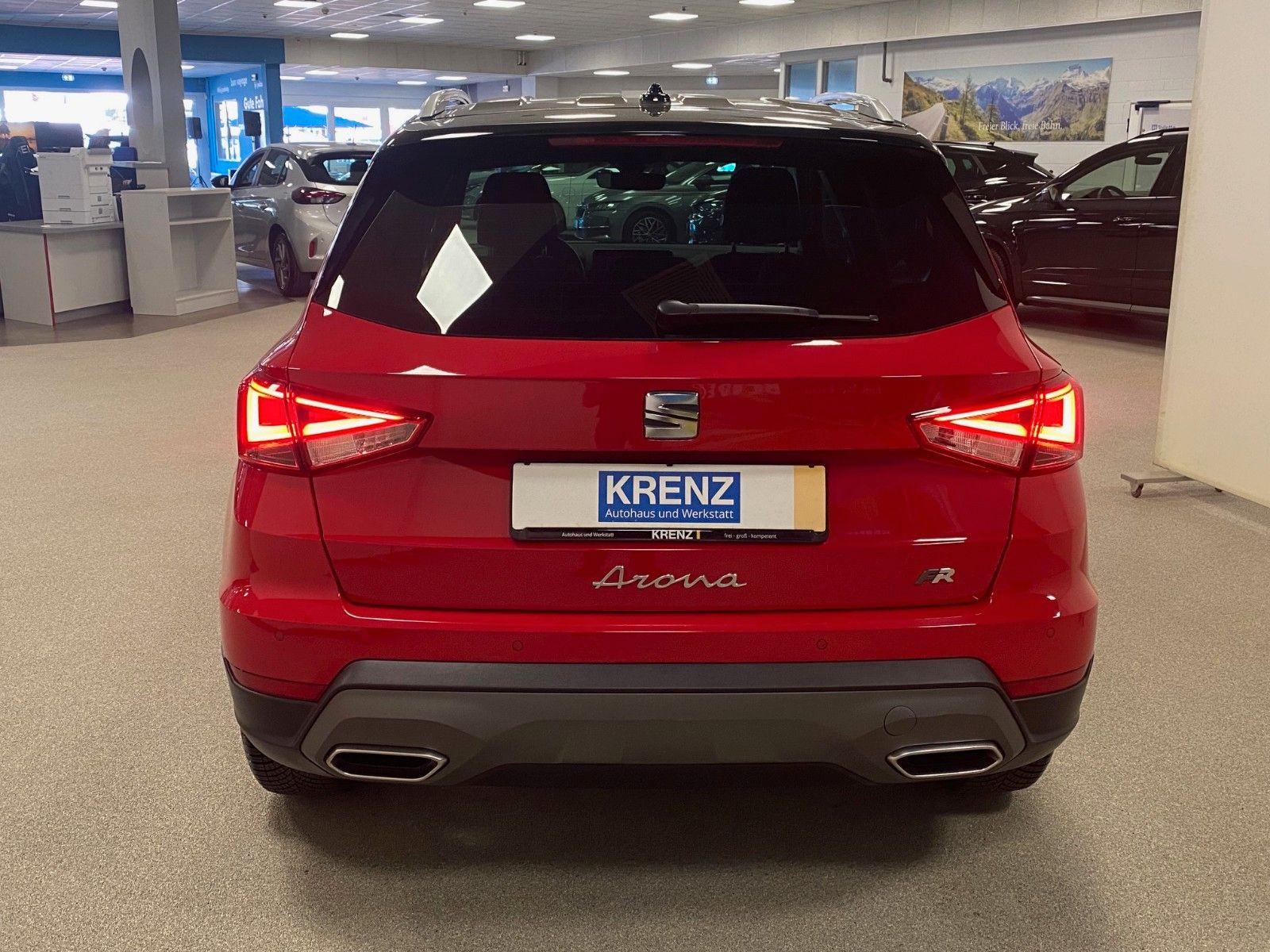 Fahrzeugabbildung SEAT Arona FR 1.0 TSI+NAVIGATION+ALLWETTER+WIRELESS+