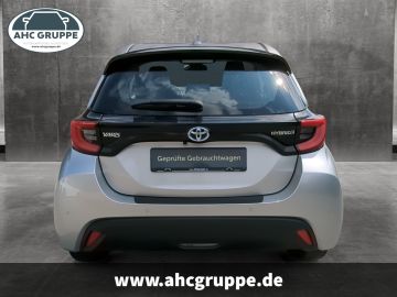 Toyota Yaris - 4