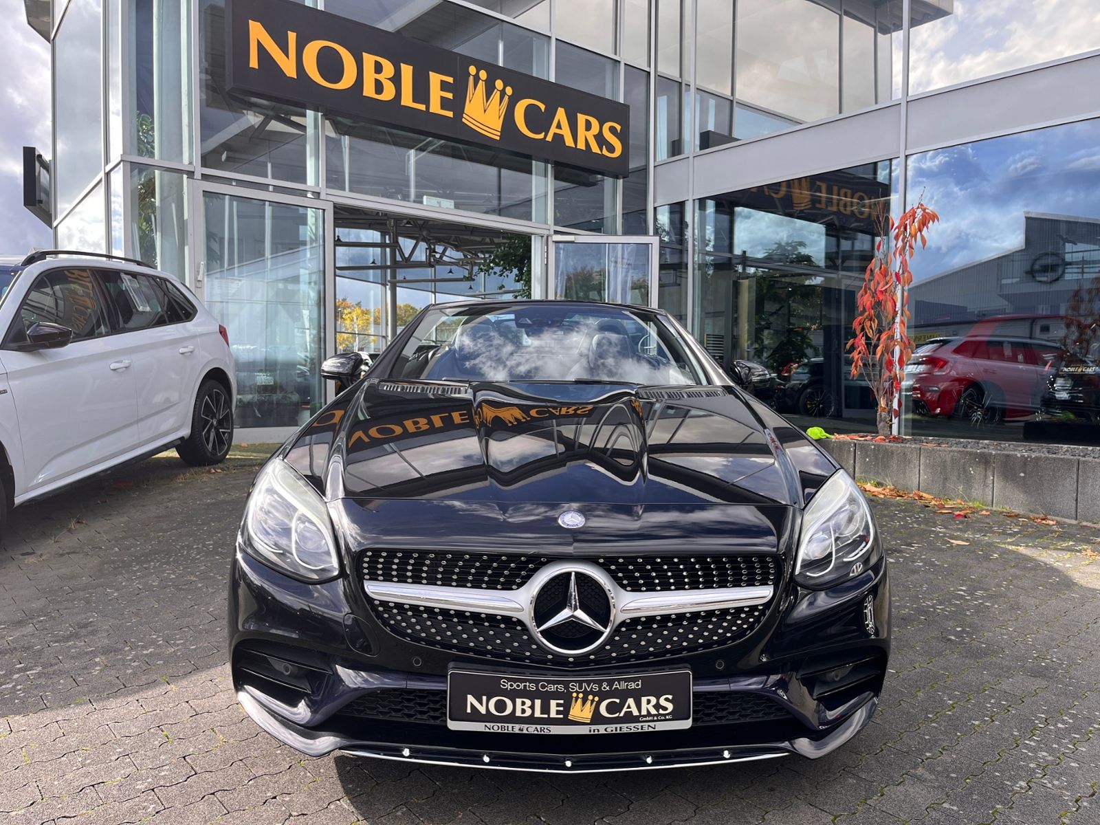 Fahrzeugabbildung Mercedes-Benz SLC 300 AMG-LINE KLIMA LED NAVI ALU AIRSCRAF