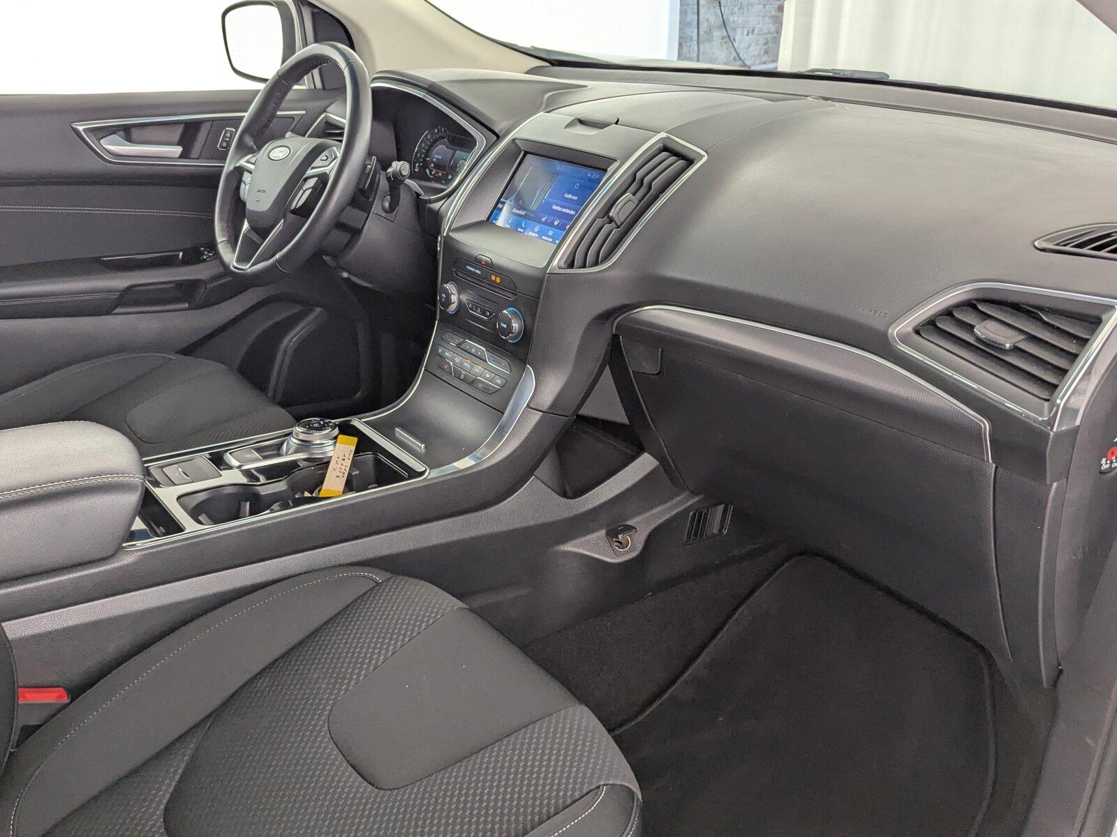 Ford Edge 2.0 TDCi Titanium 4x2 S/S LED+NAVI+SHZ+RFK+
