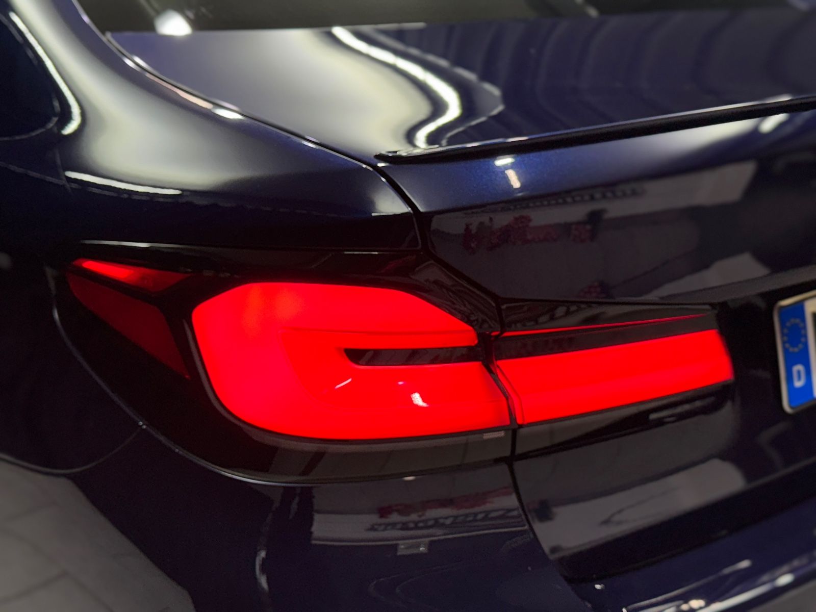 Fahrzeugabbildung BMW M5 LIM|BOWERS|TV|KERAMIK|INDIVIDUAL|VOLL