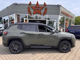 Jeep Compass 80th Anniversary ,Sonderlack"Mattgrün" - Jeep Compass in Magdeburg