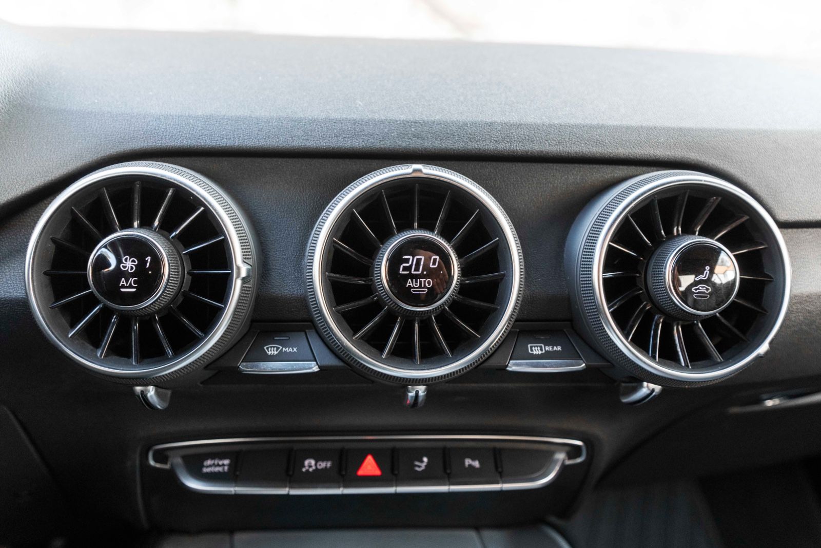 Fahrzeugabbildung Audi TT Coupe 2.0TFSI S-Tronic KAM B&O LED QUATTRO