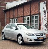 Opel Astra J 1.6*Navi*Sitzheizung*PDC*Top Zustand - Opel Astra: Limousine