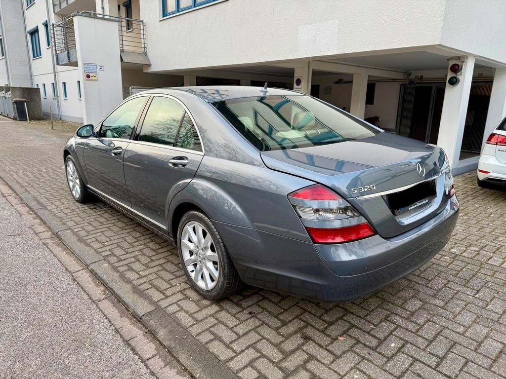 Mercedes-Benz S 320