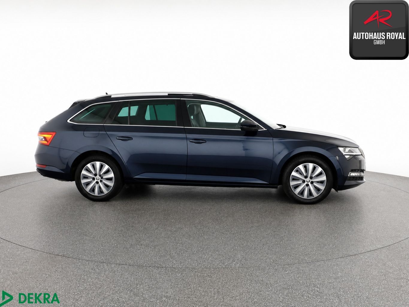 Skoda Superb Combi 2.0 TSI 4x4 PANO,360GRAD,MASSAGE,SH foto 6