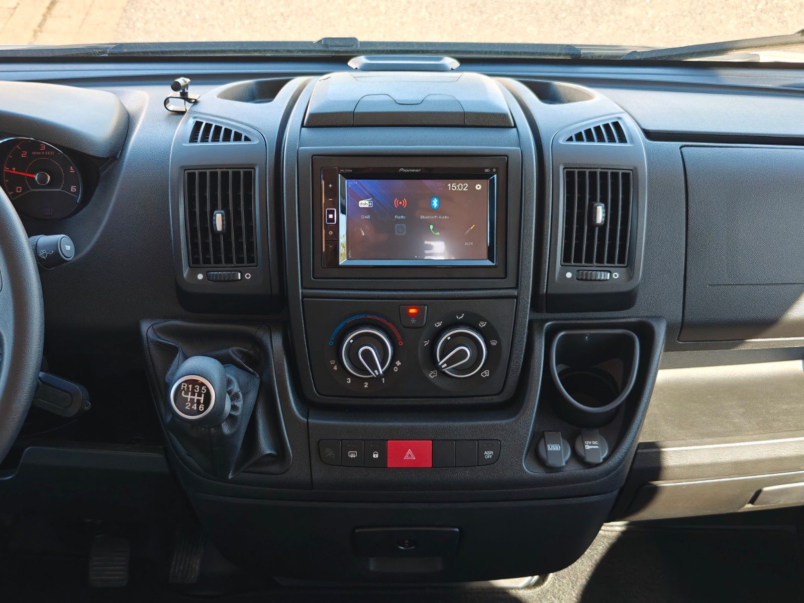 Fahrzeugabbildung XGO Dynamic 98 P  - SAT, TV, Markise, Luftfeder -