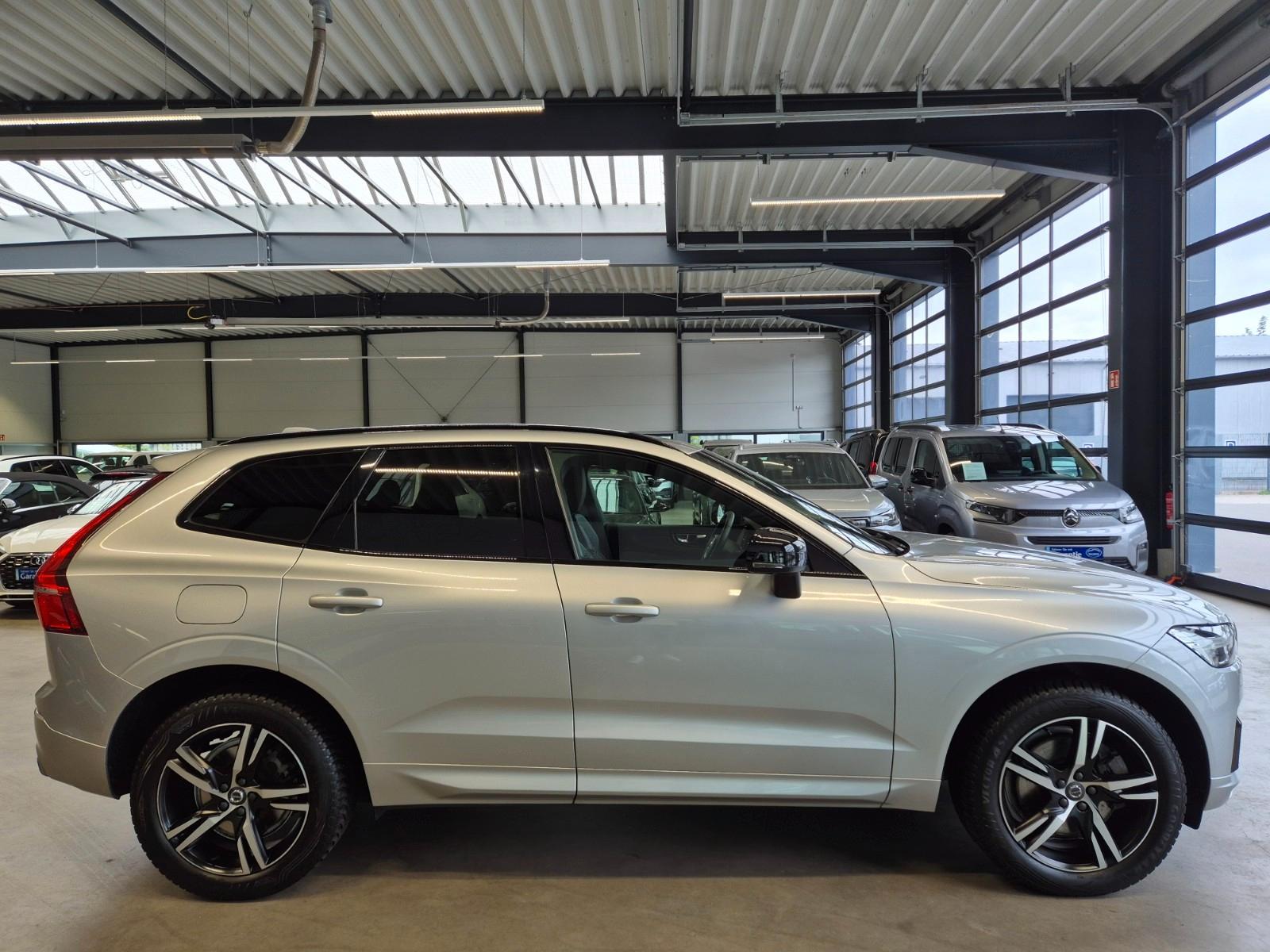 Volvo XC60 R DESIGN 2.0d AWD LEDER NAVI SPUR CAMERA