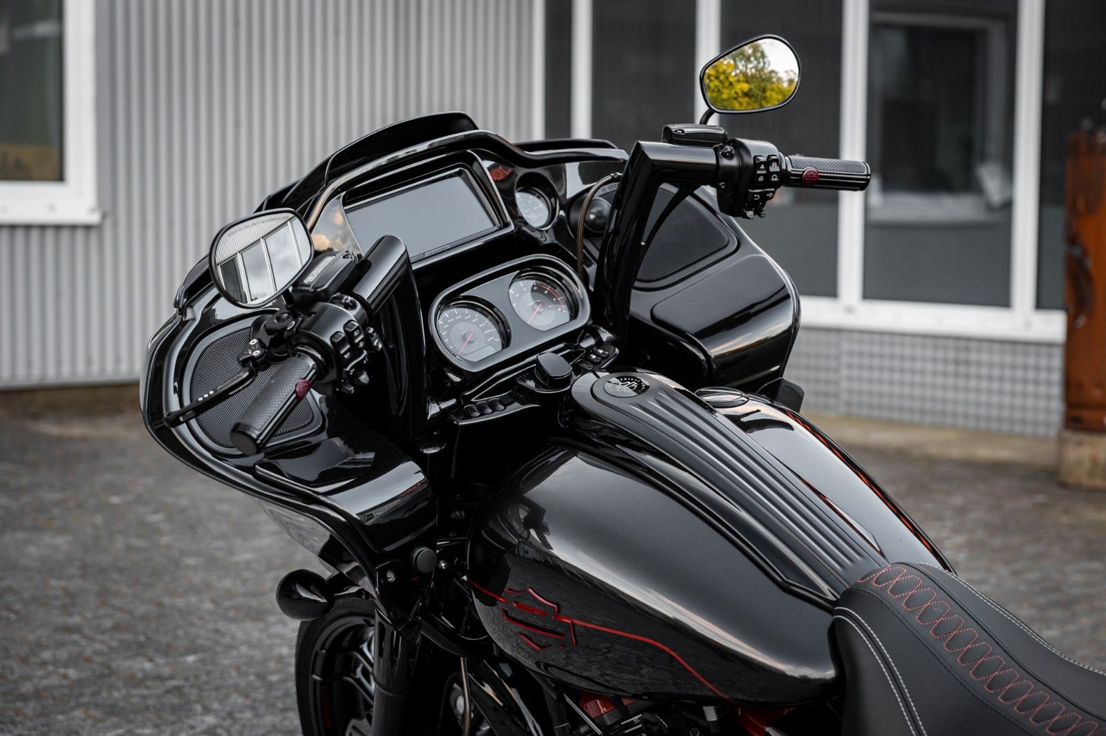 Fahrzeugabbildung Harley-Davidson CVO ROAD GLIDE 117 FLTRXSE - Kesstech -