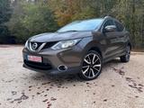 Nissan Qashqai Tekna 4x4 TUV 24Moante ! - Nissan Qashqai Tekna mit Diesel-Antrieb