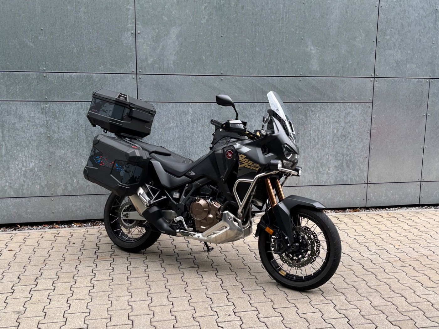 Fahrzeugabbildung Honda CRF 1100 Africa Twin Adventure Sports ES Koffer,