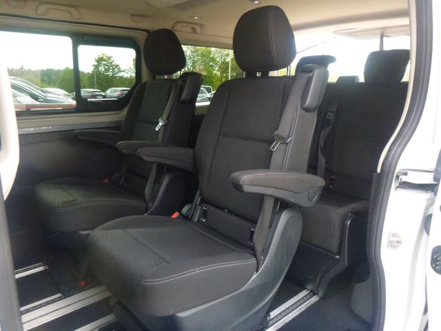 Fahrzeugabbildung Opel Vivaro B Life >Liegen/8Sitze/Navi/SHZ<