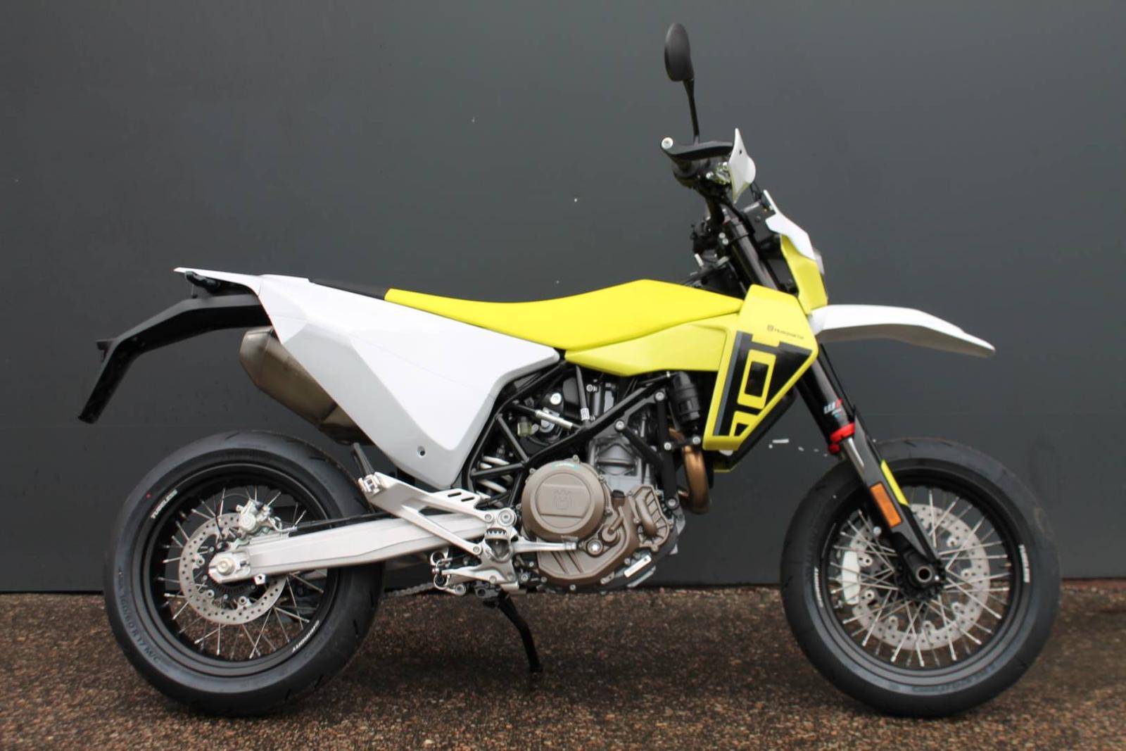 Husqvarna 701 Supermoto 2026