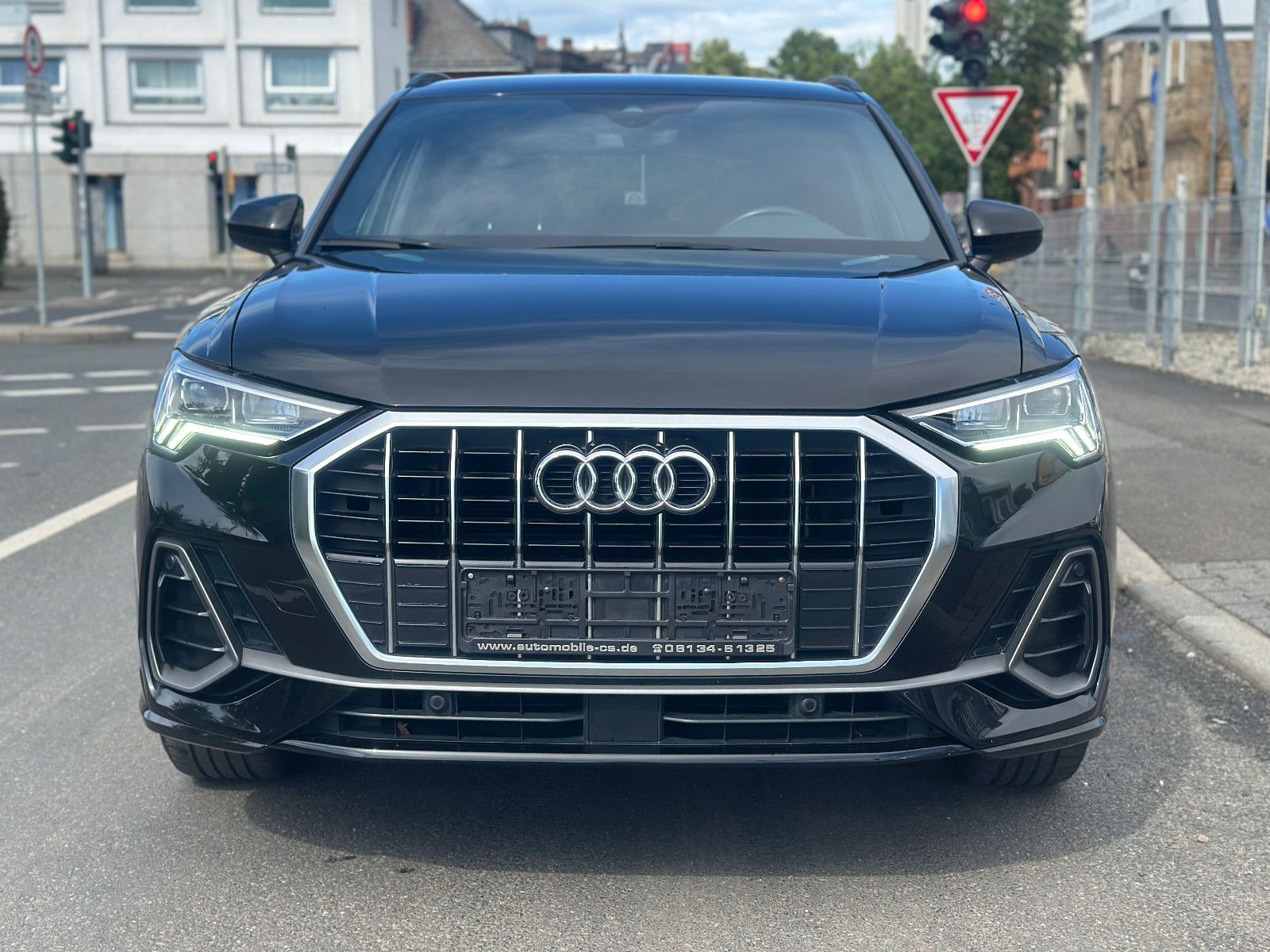Fahrzeugabbildung Audi Q3 35 TFSI S LINE SPORTPAKET*MOD.2020+VIRTUAL*