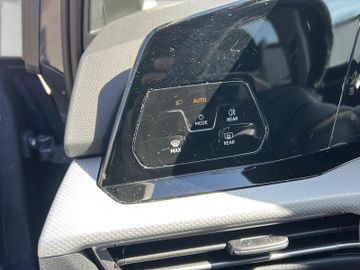 Volkswagen Golf - 12