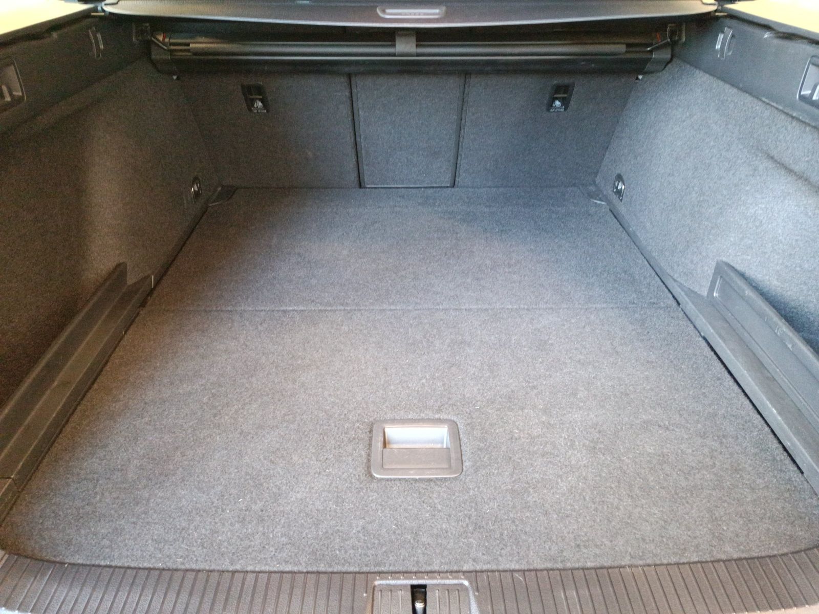 Volkswagen Passat Variant - Bild 18