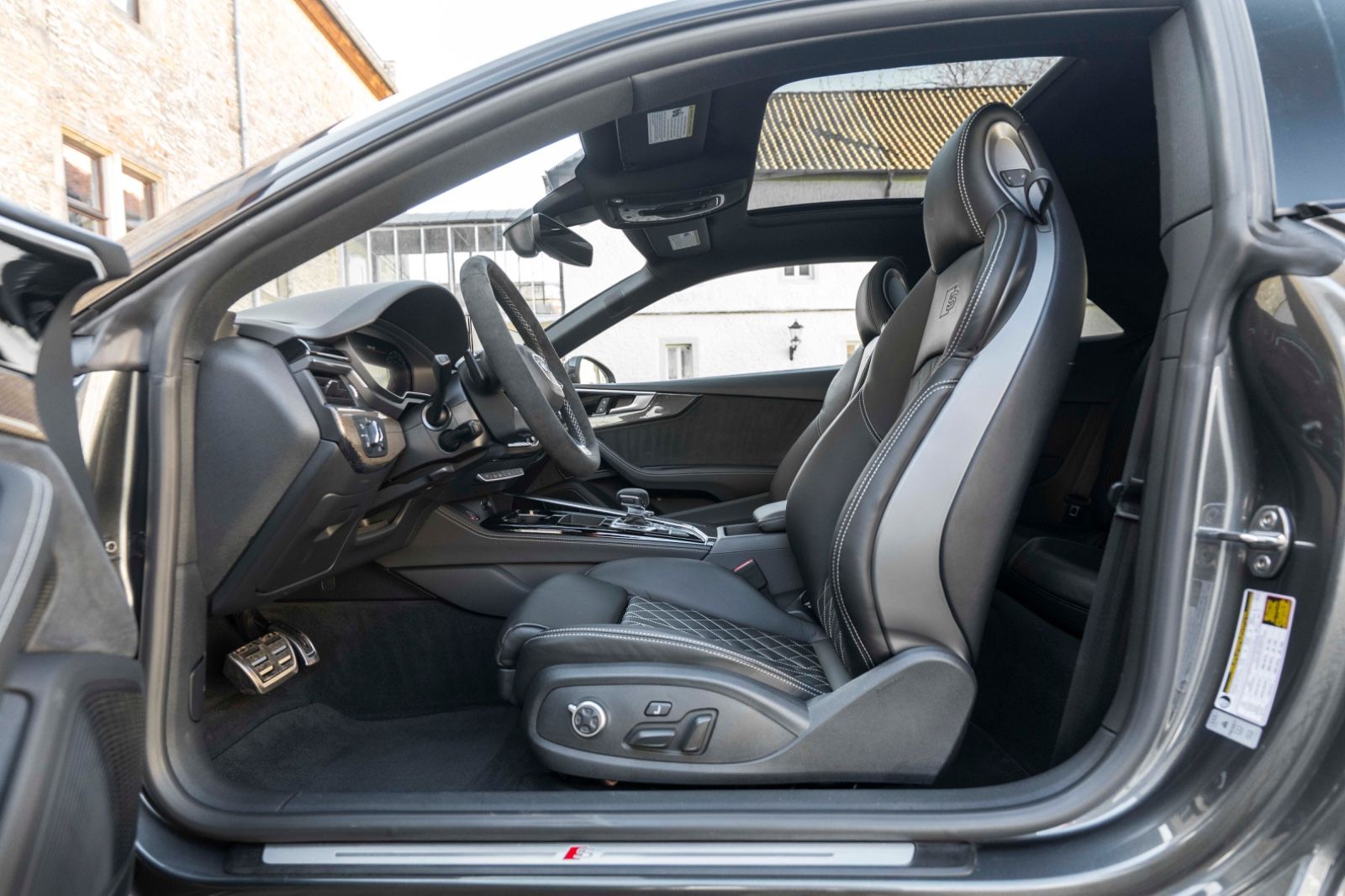 Fahrzeugabbildung Audi S5 3.0T Quattro MATRIX B&O LED 360° ACC MASSAGE