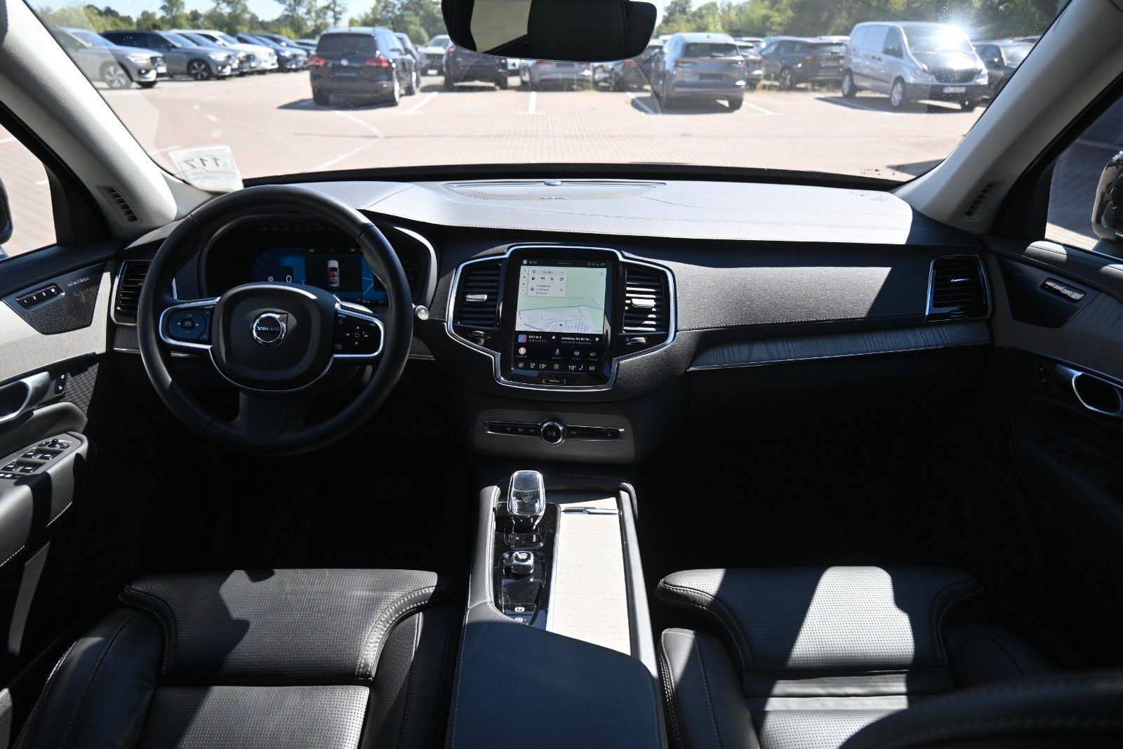 Fahrzeugabbildung Volvo XC90 B5D AWD Plus Bright*LED*PANO*STHZ*360*H&K