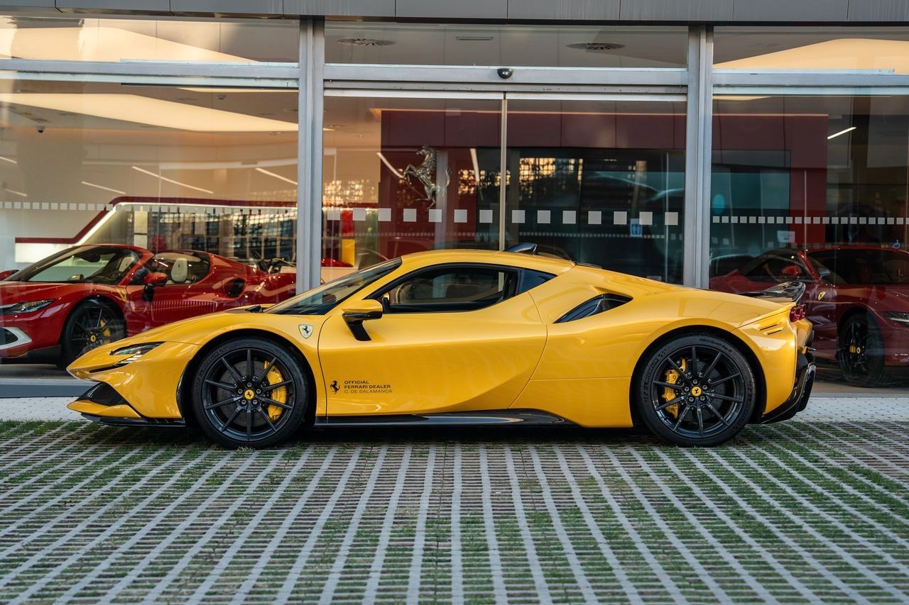 Ferrari SF90 imagem 2