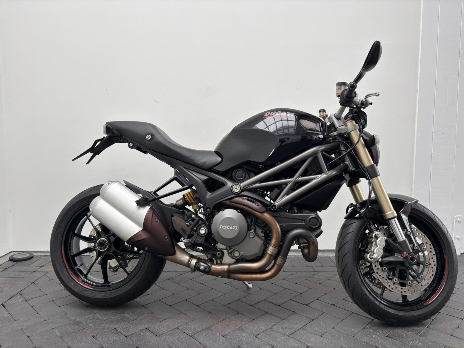Ducati Monster 1100 Evo