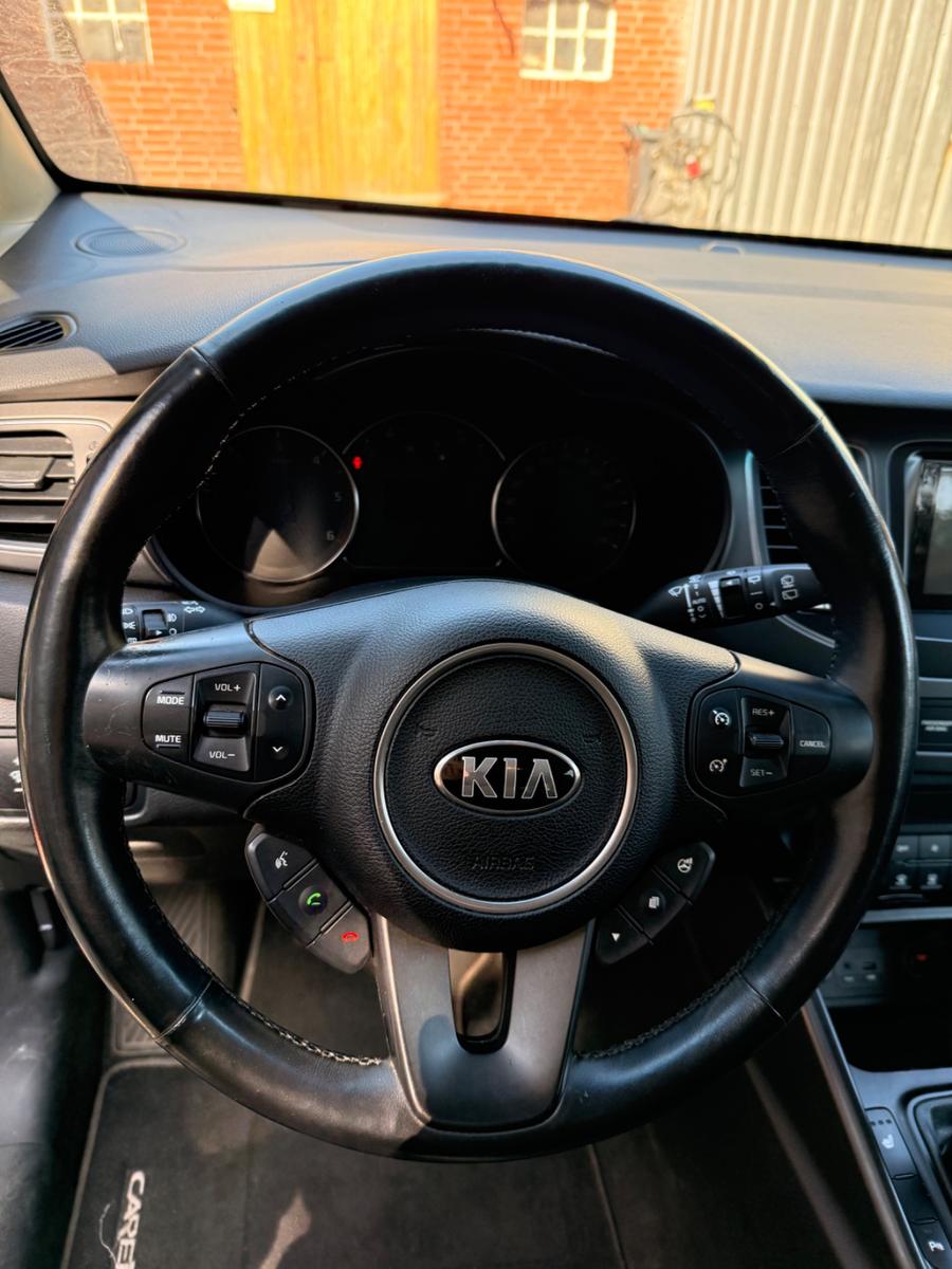 Kia Carens 2013 — photo 7
